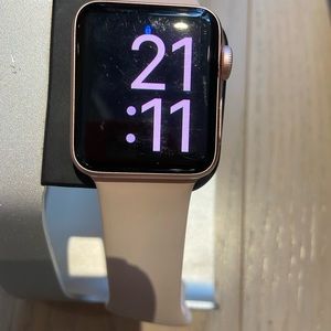Apple Watch (series 2)